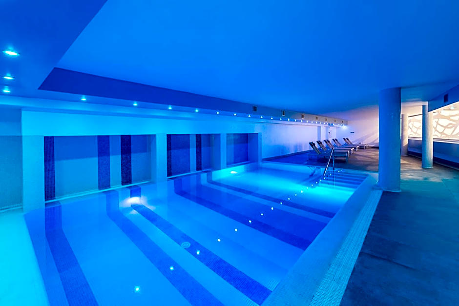 Hotel Atlantic Mirage Suites & SPA