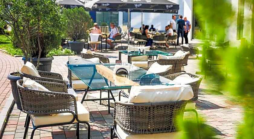 White Sails Residential Hotel
