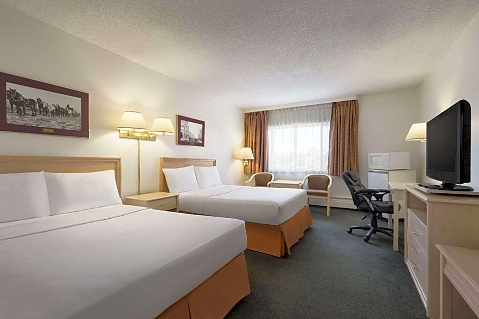 Travelodge by Wyndham Calgary South
