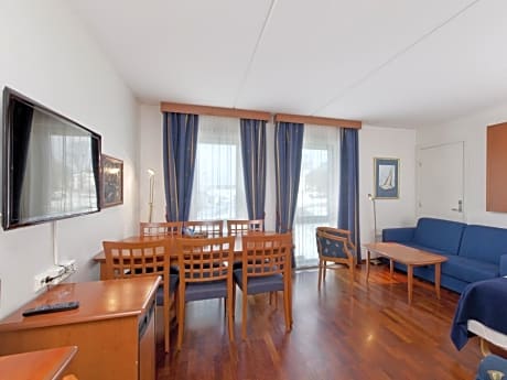 Standard Family Room