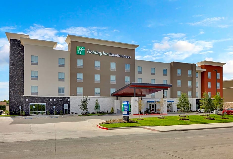 Holiday Inn Express & Suites - Plano - The Colony