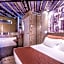 Apostrophe Hotel