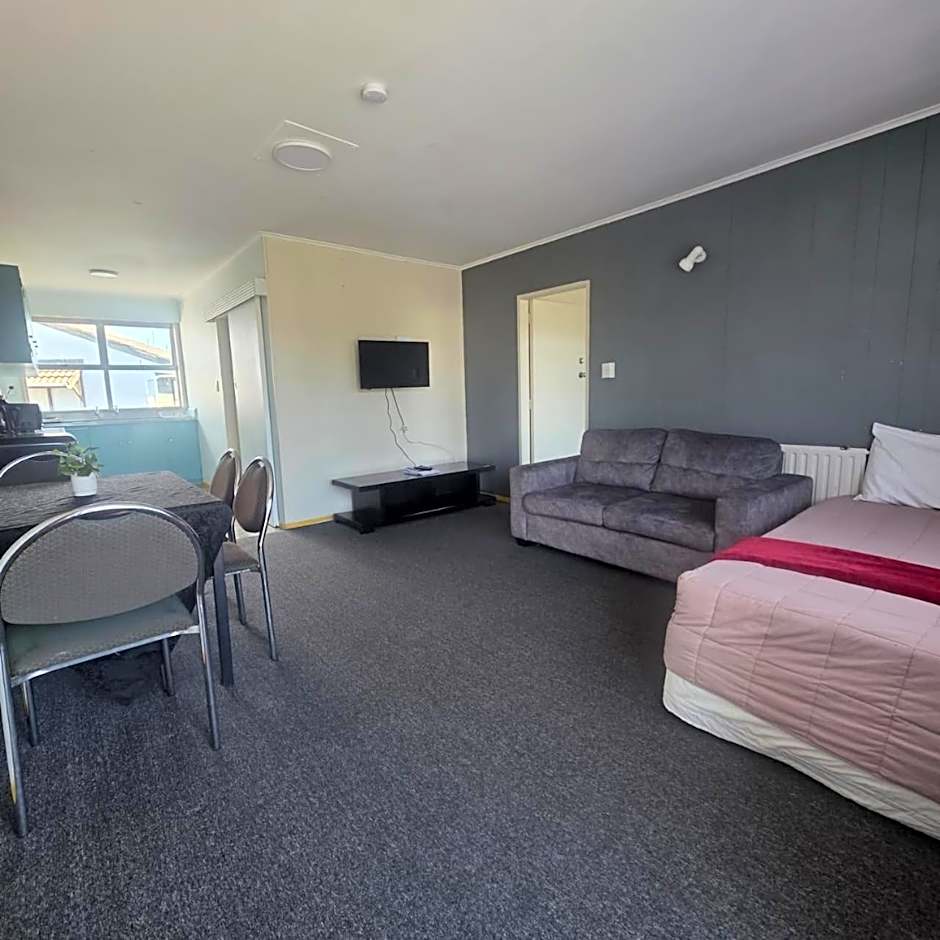 Kuirau Park Motor Lodge- Thermal Mineral pool