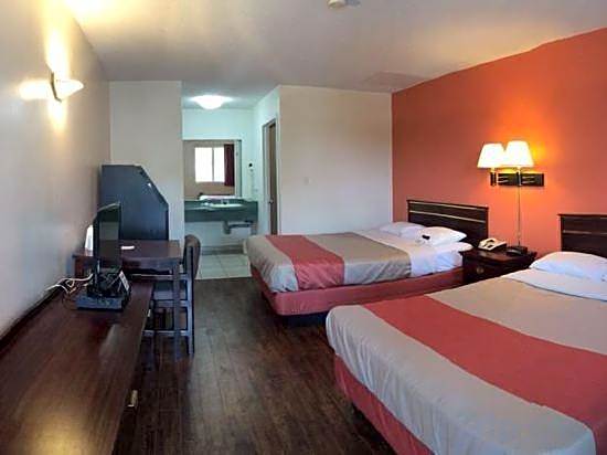 Motel 6-Windsor, ON