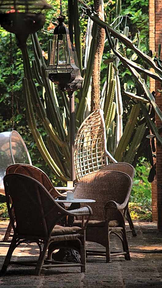 Chandra Residence, luxury, warmth and playfulness!