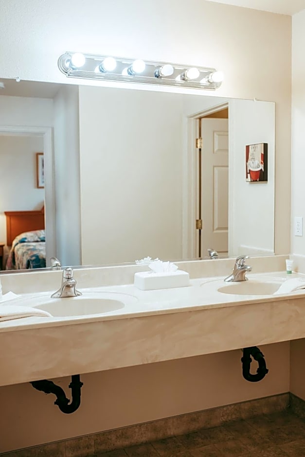 Carson City Plaza Hotel
