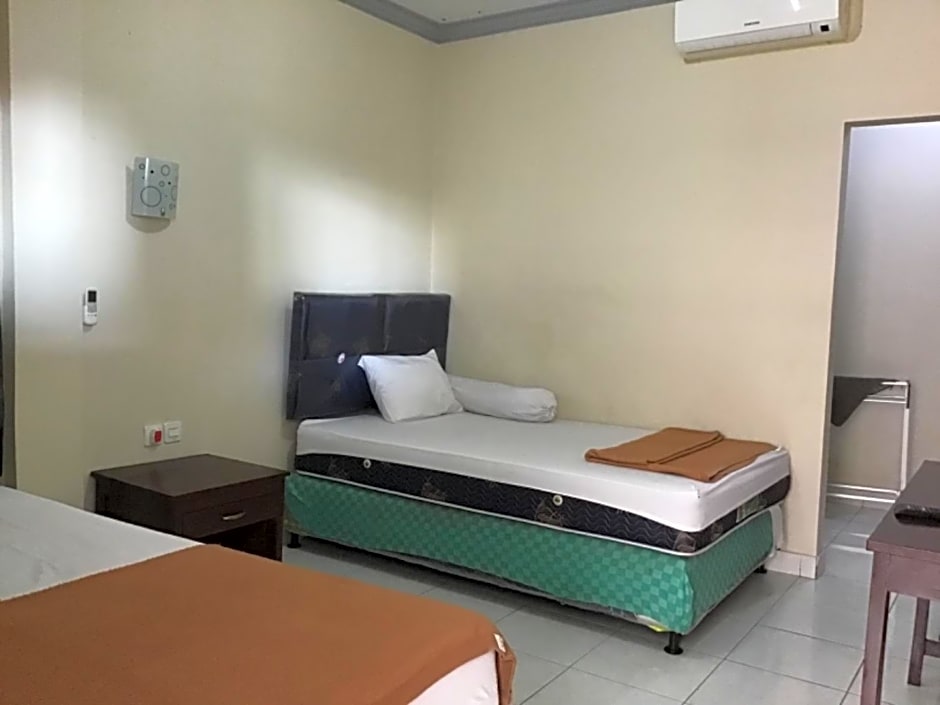 OYO 90520 Kuta Family Guest House