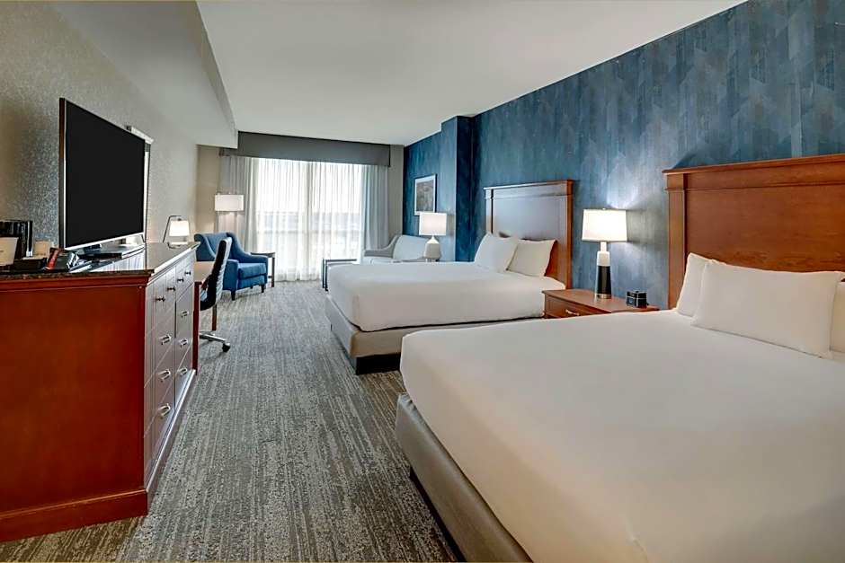 DRURY INN & SUITES MT VERNON