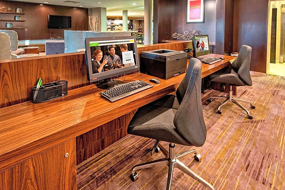 Courtyard by Marriott Alexandria