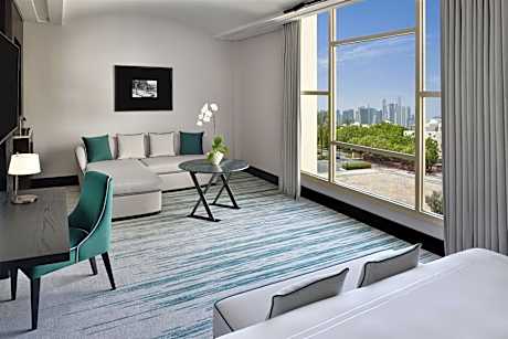 Deluxe Courtyard View