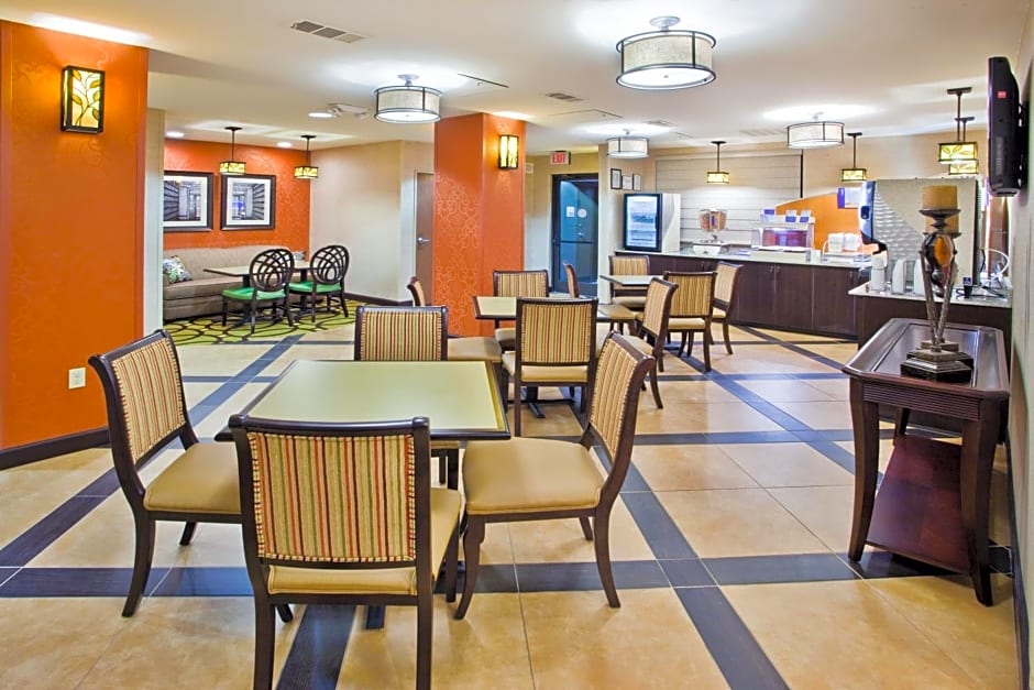 Holiday Inn Express Peachtree Corners - Norcross