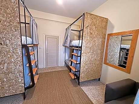 Economy Quadruple Room with Shared Bathroom