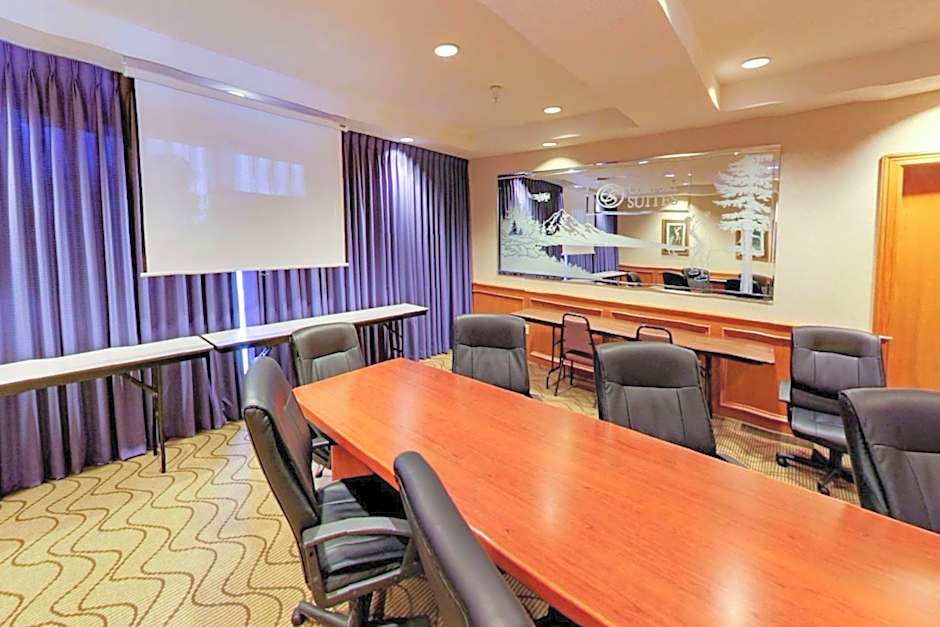 Comfort Suites Salem