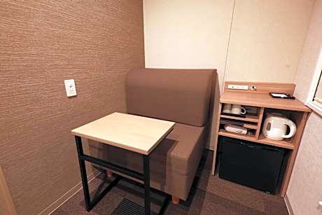 Twin Room - Non-Smoking
