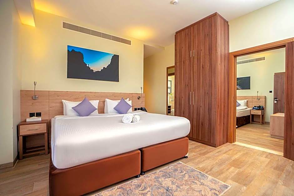 Photo 1 of 3 of Superior 1 King Bed
