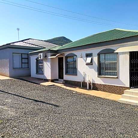 Kgakgamela Road Lodge