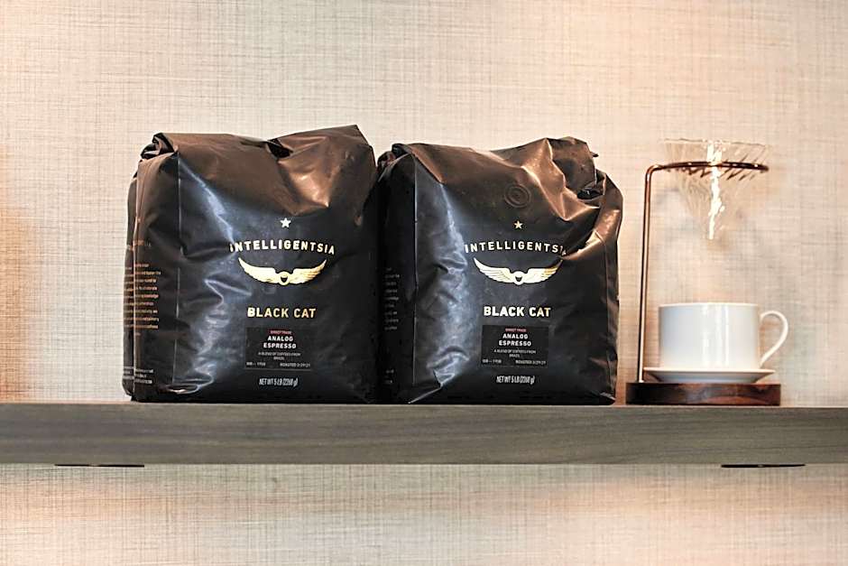 AC Hotel by Marriott Columbus Downtown