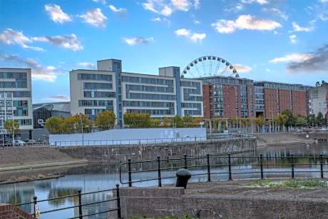 Dockside Aparthotel, Best Western Signature Collection