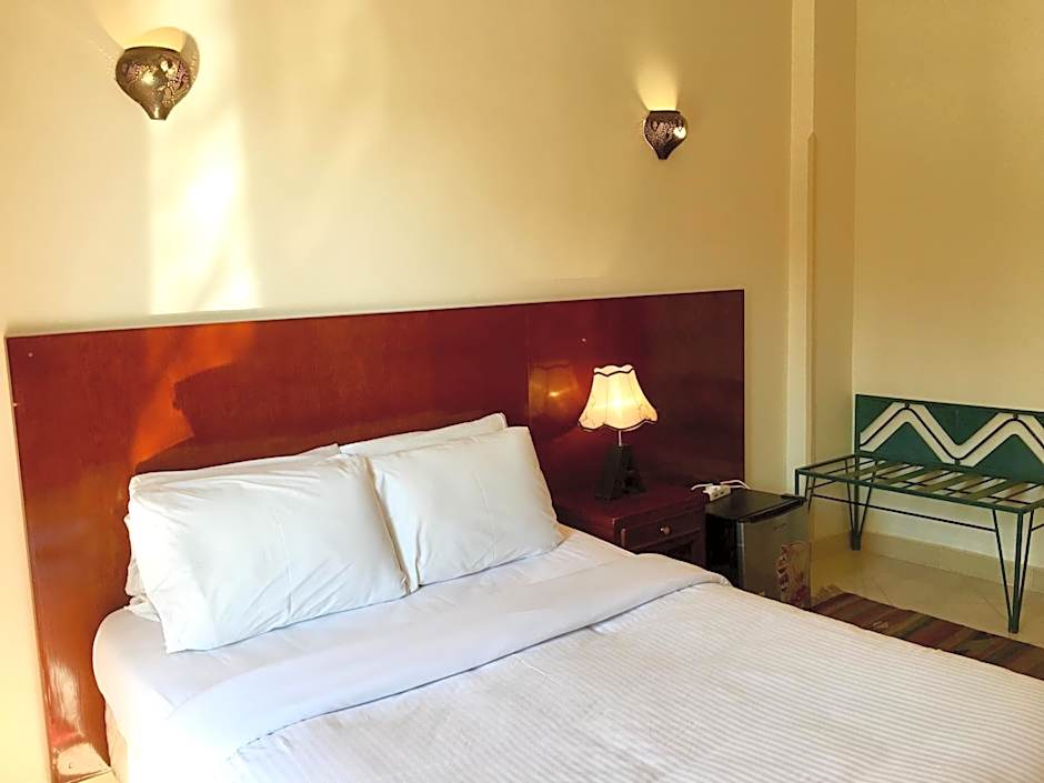 New Memnon Hotel