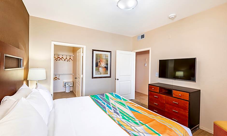 Photo 1 of 6 of 2 Bedroom Suite