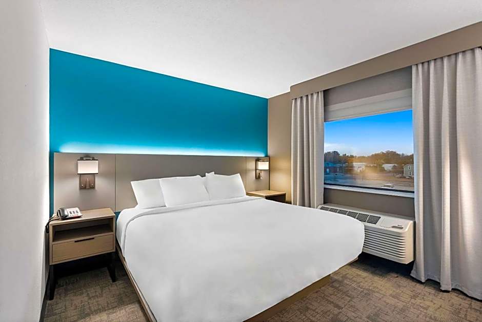 Comfort Inn & Suites