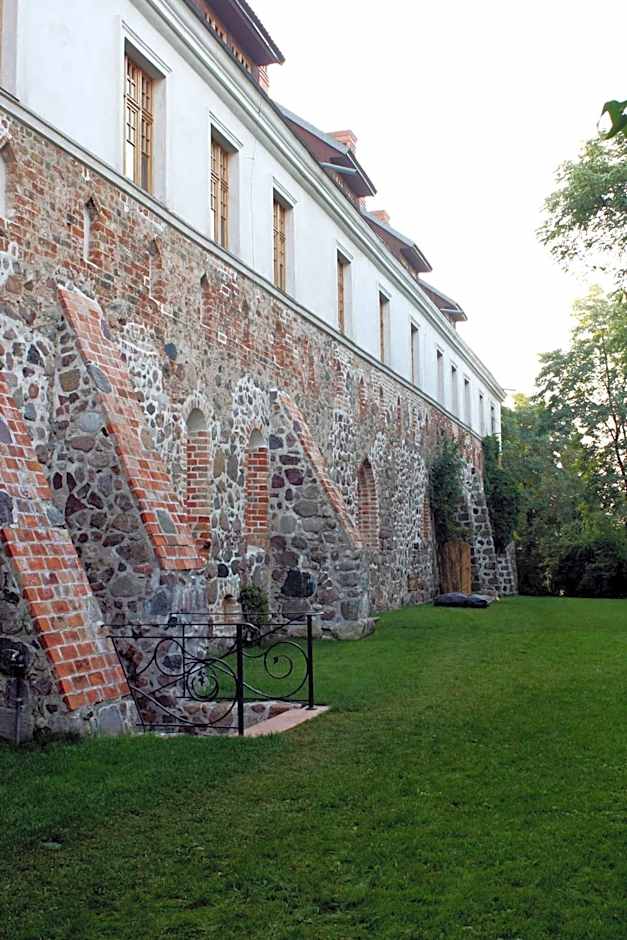 Klasztor Cedynia Hotel