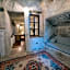 Sarnich Cave Suites