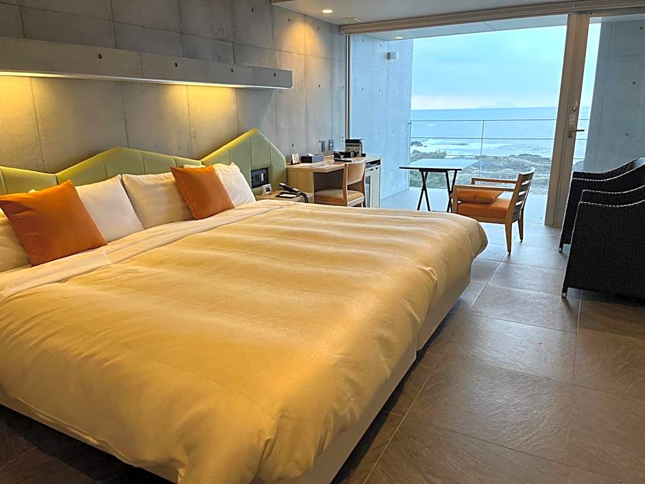 THE HOTEL YAKUSHIMA ocean & forest