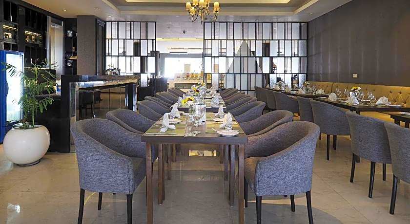 Grand Mercure Solo Baru