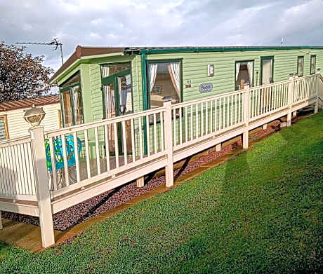 Barmston Beach Maple Rise 69
