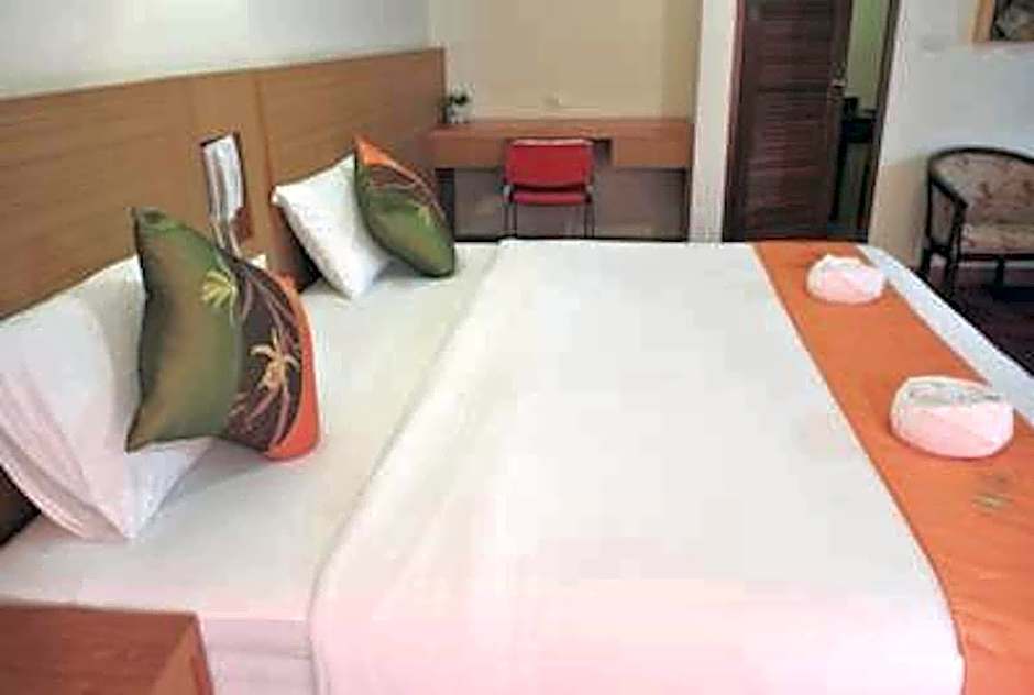 Chaikana Thani Hotel