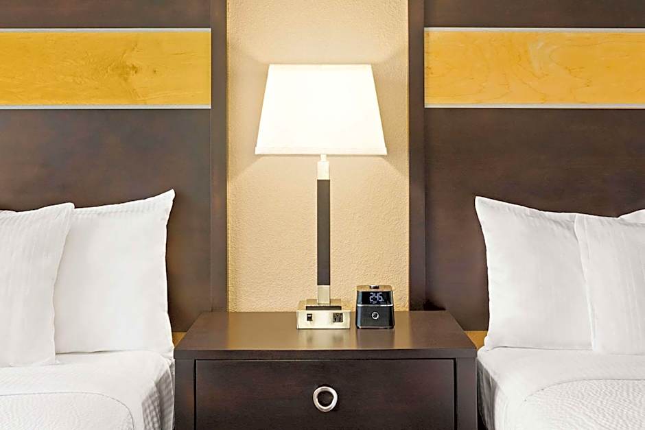 La Quinta Inn & Suites by Wyndham Richmond-Chesterfield