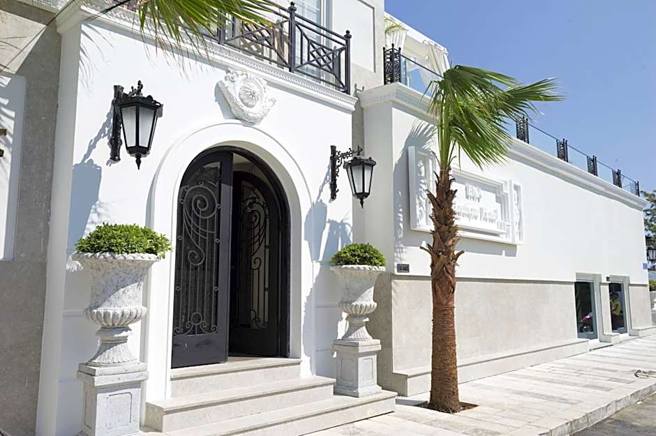 Ena Boutique Hotel & Residences