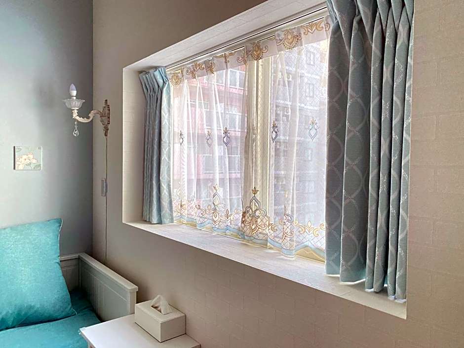 K.K.House in Osaka（まるまる一棟貸し切り）