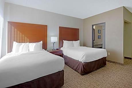 Double Room with Two Double Beds - Accessible