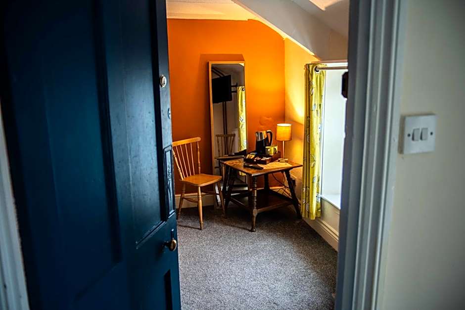 Manorbier Castle Inn Sunset Room