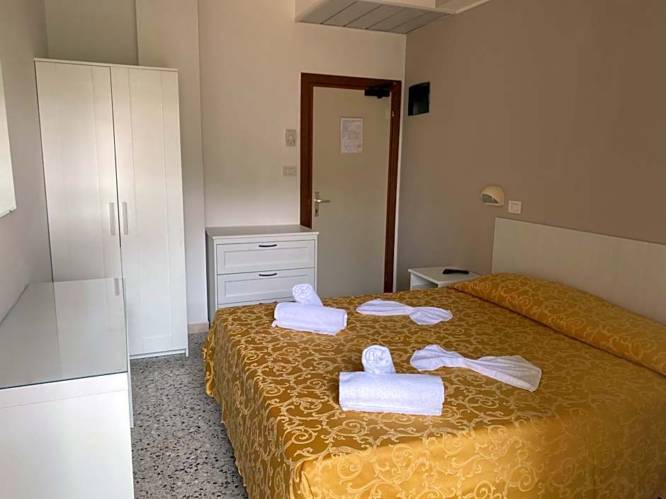 Hotel Modenese