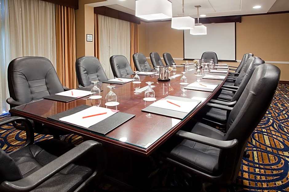 Ramada by Wyndham Cleveland Independence