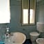 Nice apartment with private garden and parking