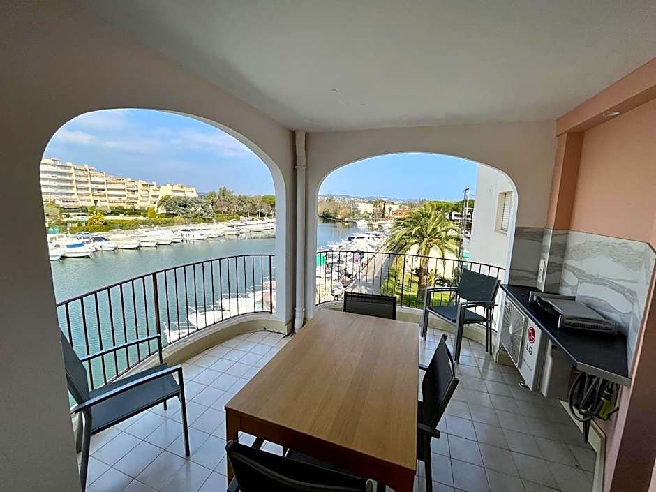 Studio moderne - Port de Mandelieu - Proche Mer