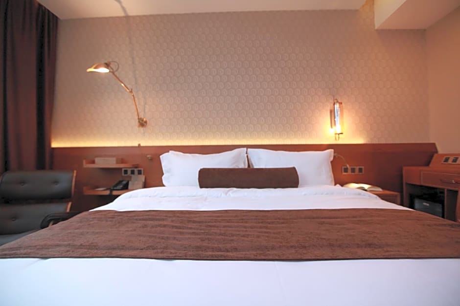 James Joyce Coffetel Wuxi Taihu Square Subway Station Branch