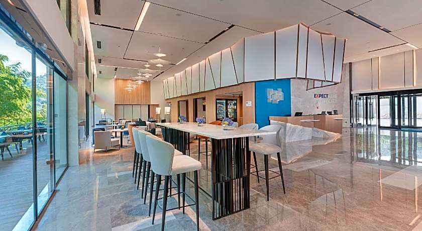 Holiday Inn Express Emei Qiliping By IHG