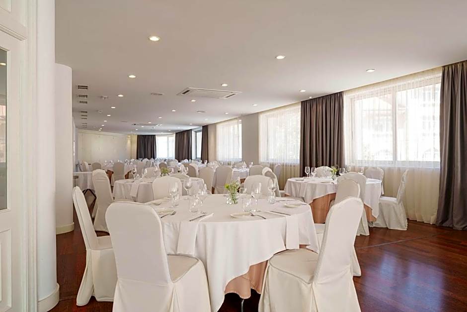 Hotel Almirante