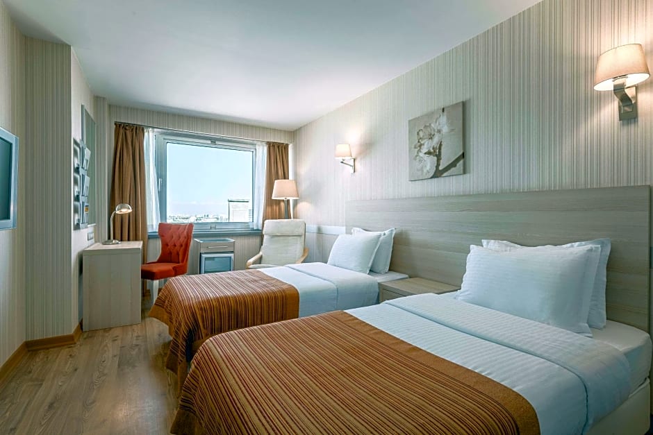 Foto 1 daripada 3 — 2 Double Beds