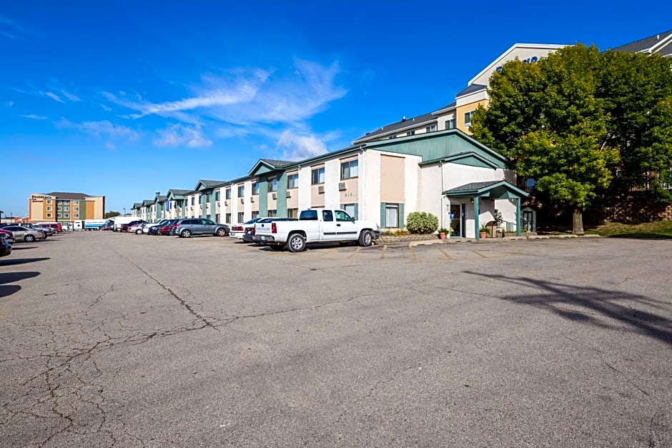 Motel 6 Cedar Rapids Airport