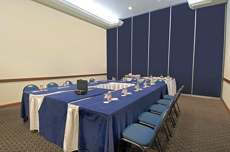 Fiesta Inn Express Chihuahua