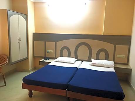 i-ROOMZ Amrutha Residency
