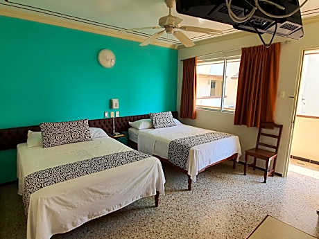 Hotel Atlantico a 150 mts de Playa Martí