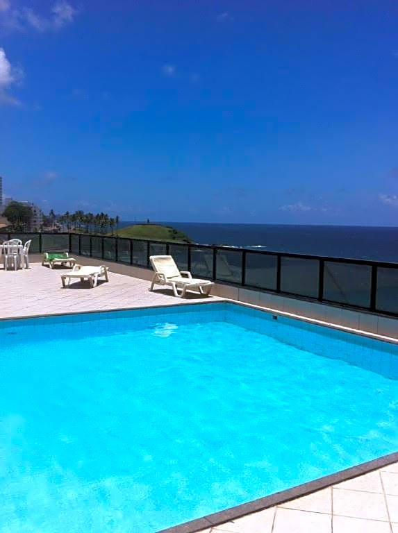 Flat Vista Mar Frente ou Lateral na Barra em Salvador