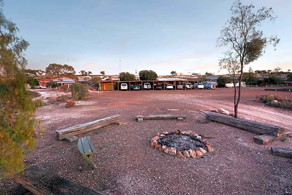 White Cliffs Underground Motel